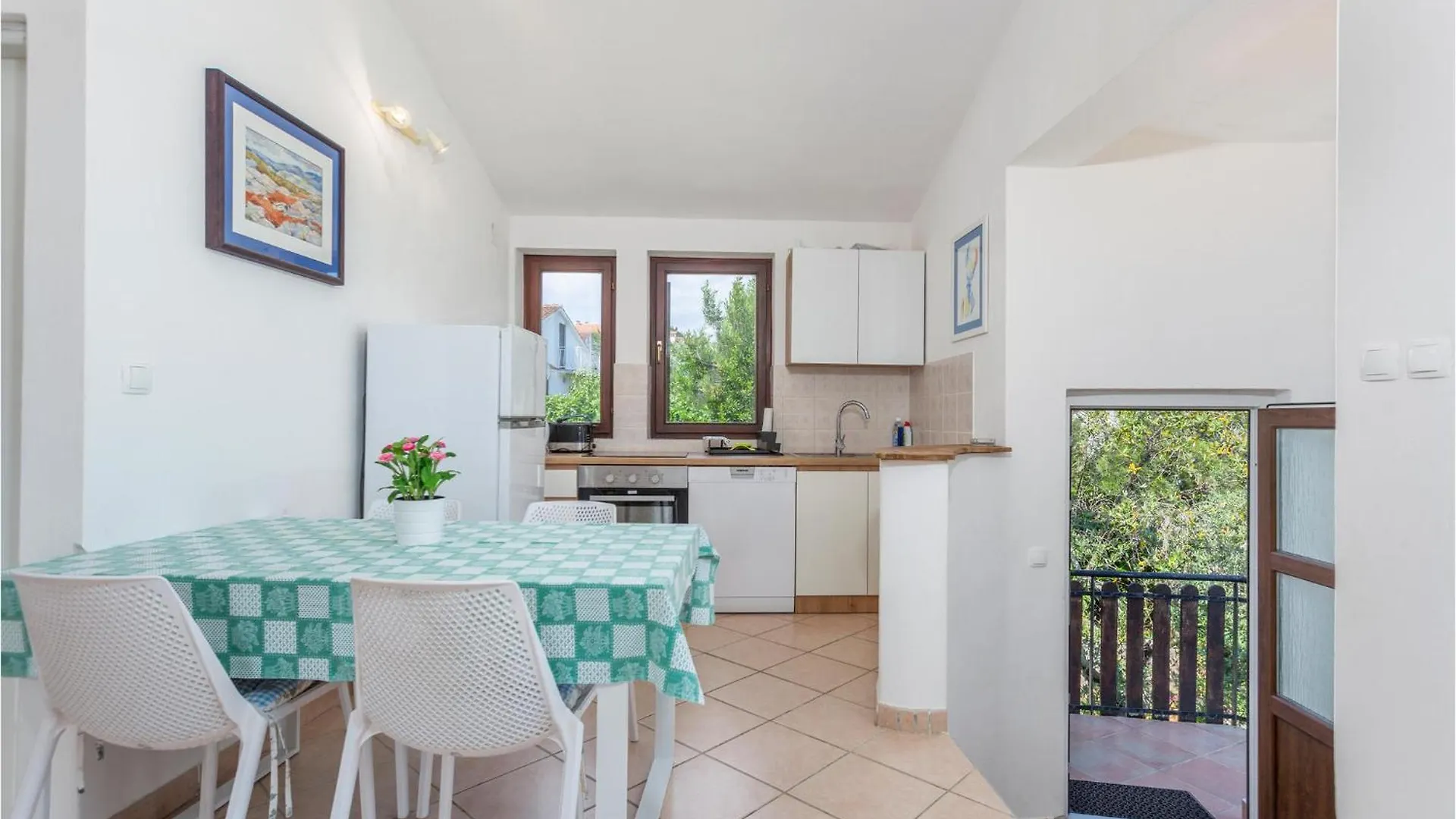 Awesome Apartment In Pinezici With Wifi 0*, Pinezici (Krk) Croatia