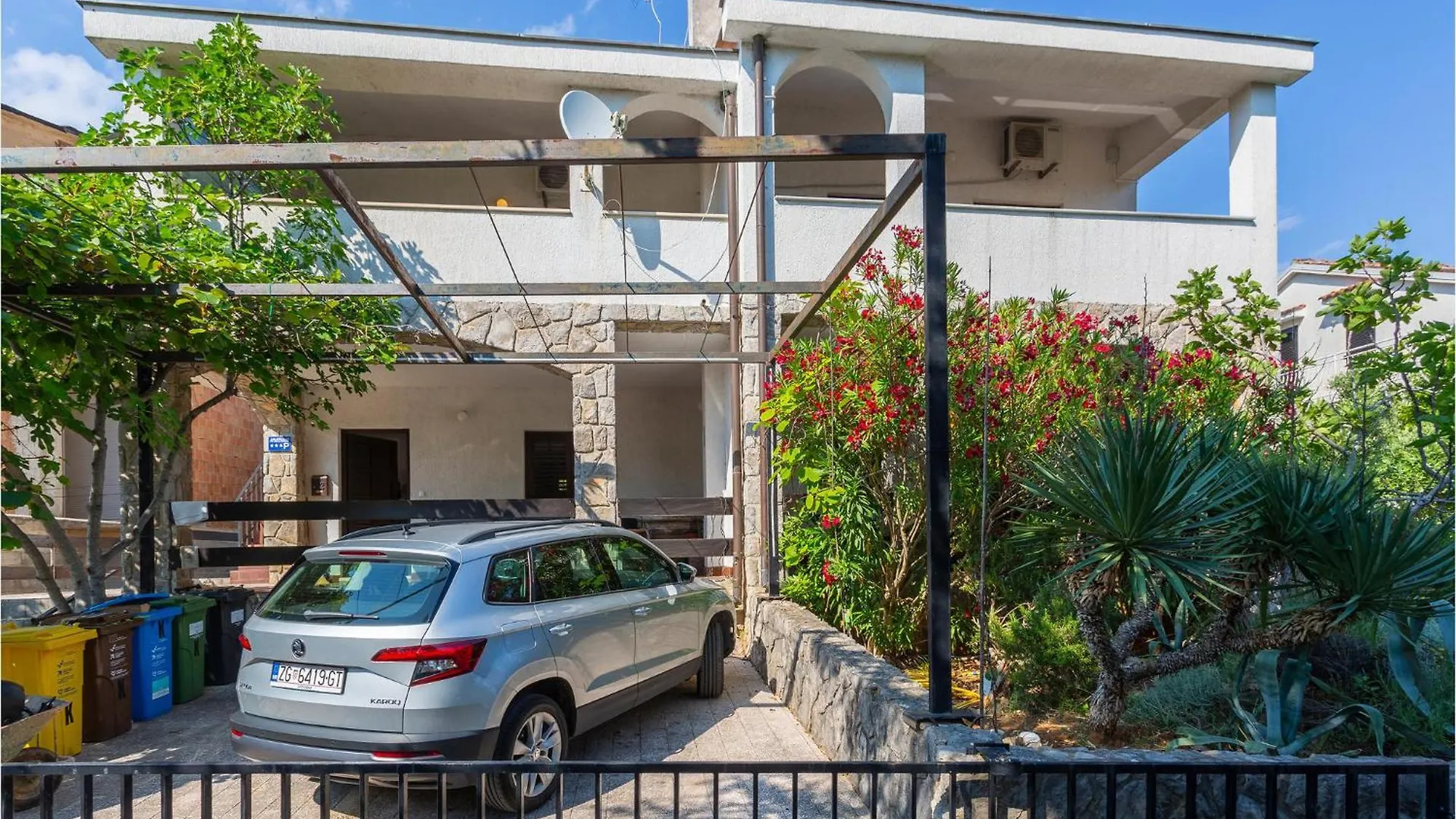 Awesome Apartment In Pinezici With Wifi